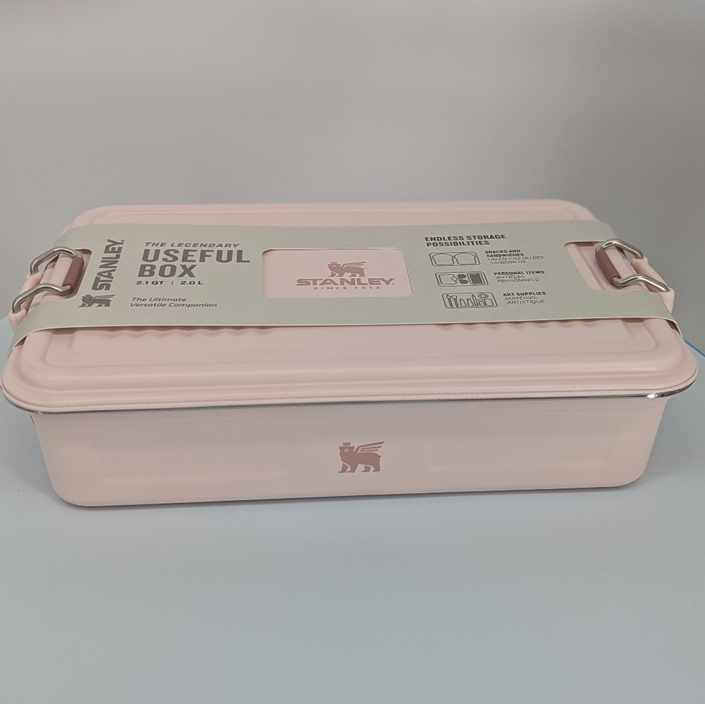 NEW STANLEY Classic Legendary Useful Box 2.11 QT rose quartz pink lunch